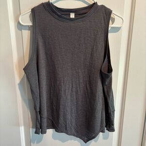 Lululemon Sleeveless Tank Top Size 8